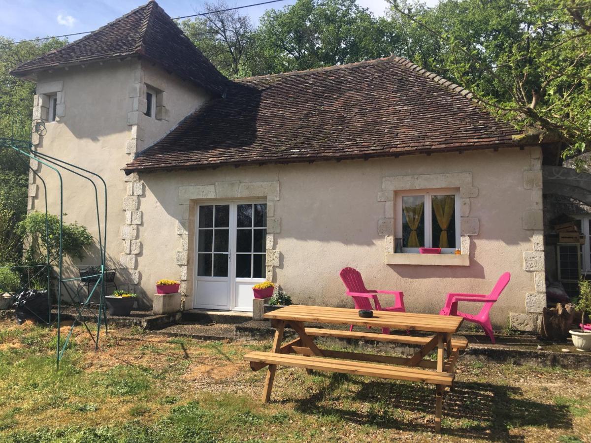 Le Grand Coudreau Bed and Breakfast Nazelles-Negron Buitenkant foto