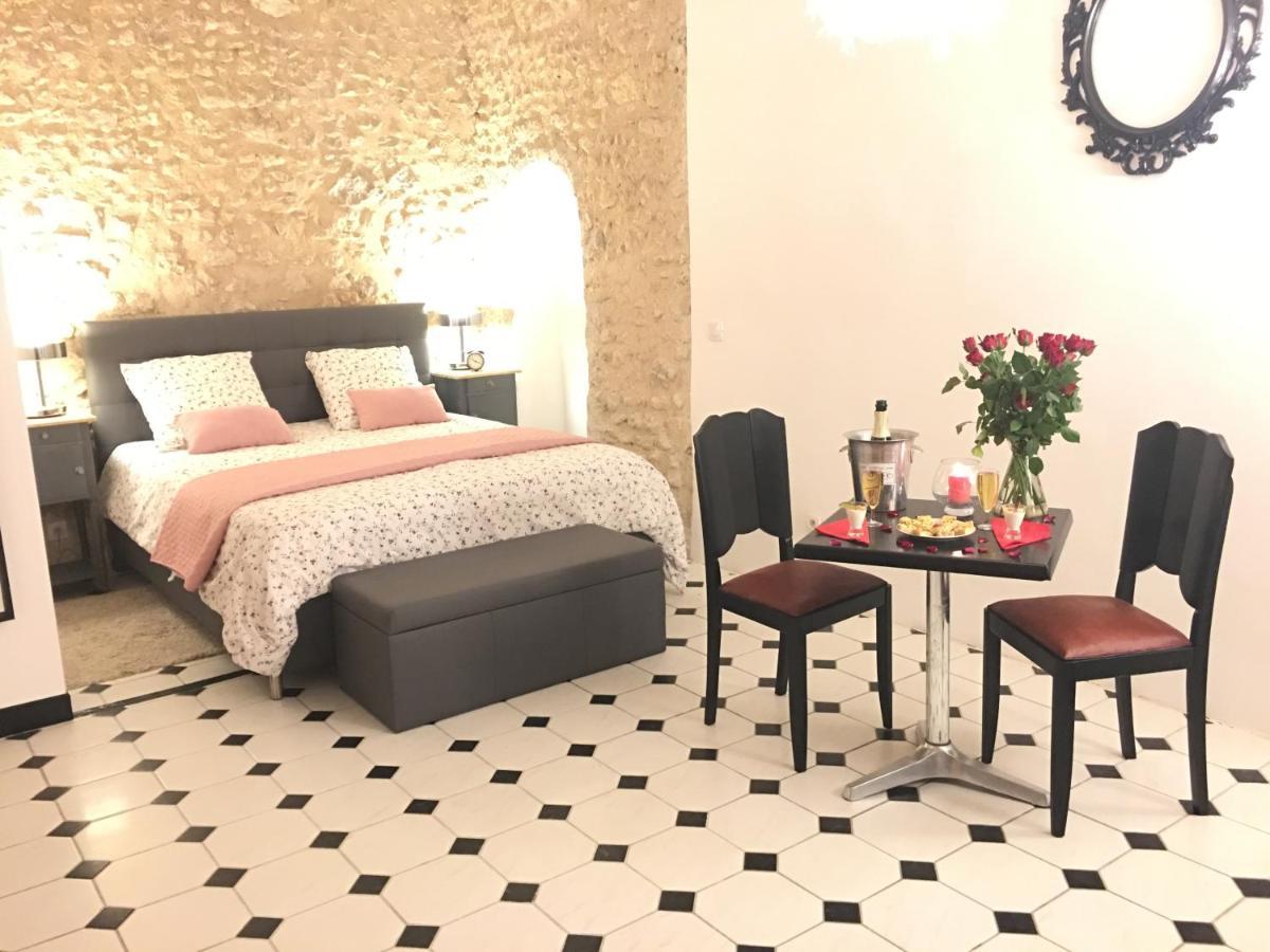 Le Grand Coudreau Bed and Breakfast Nazelles-Negron Buitenkant foto